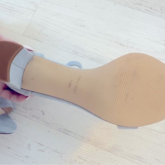 Nine West light blue suede heels Sz 10 new - Picture 2 of 5